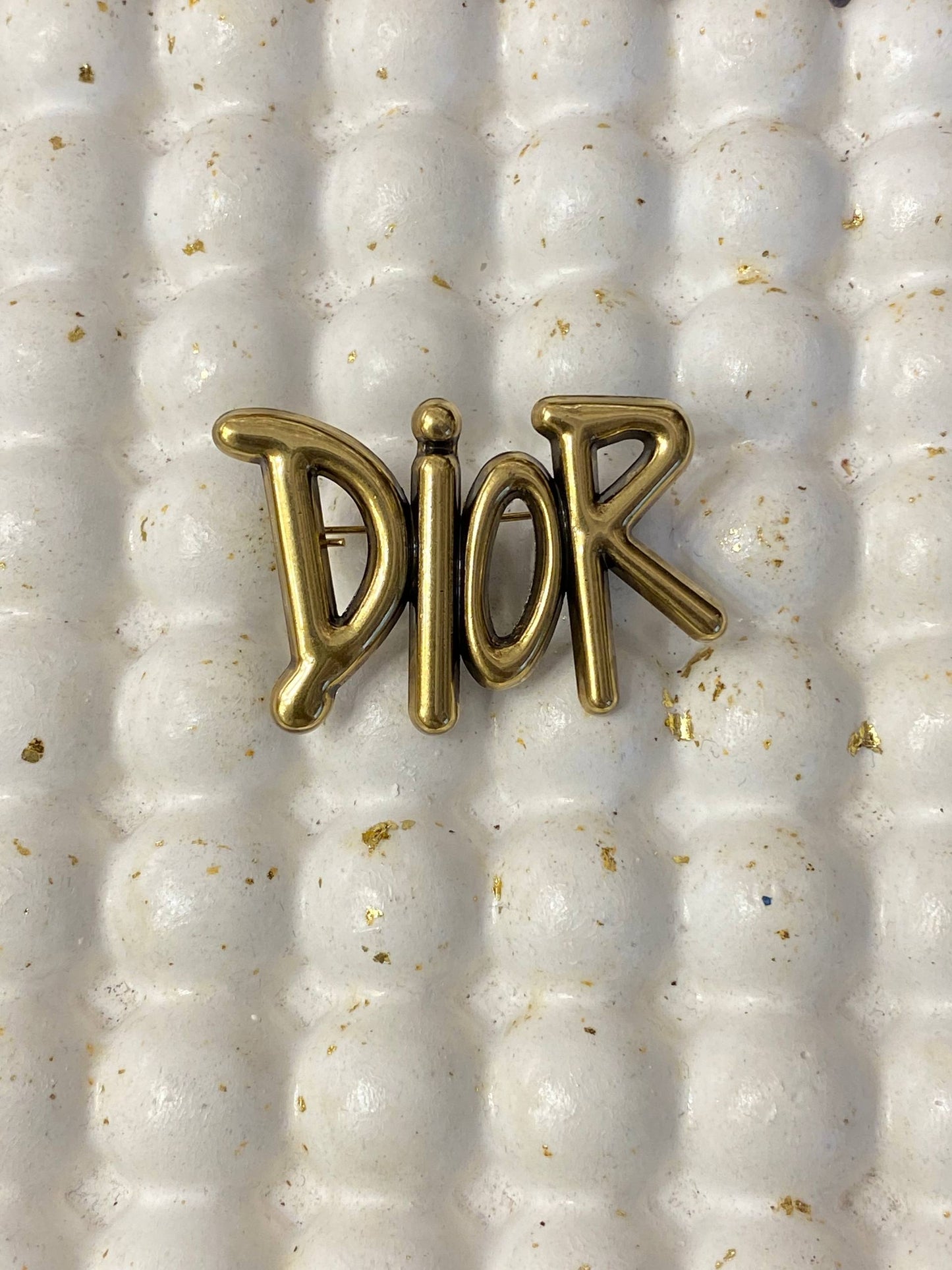 OiD Brooch