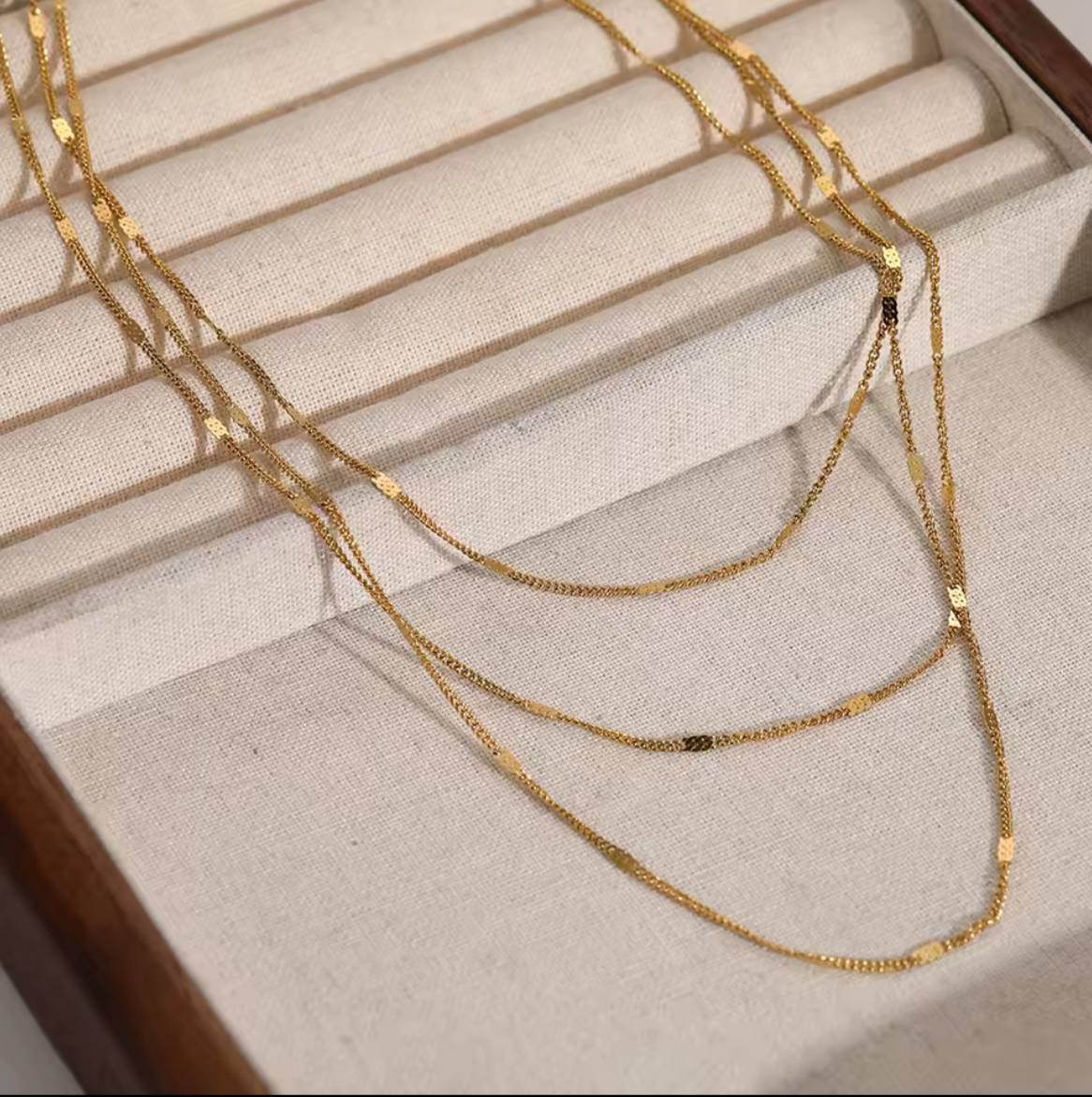 Linbe Necklace