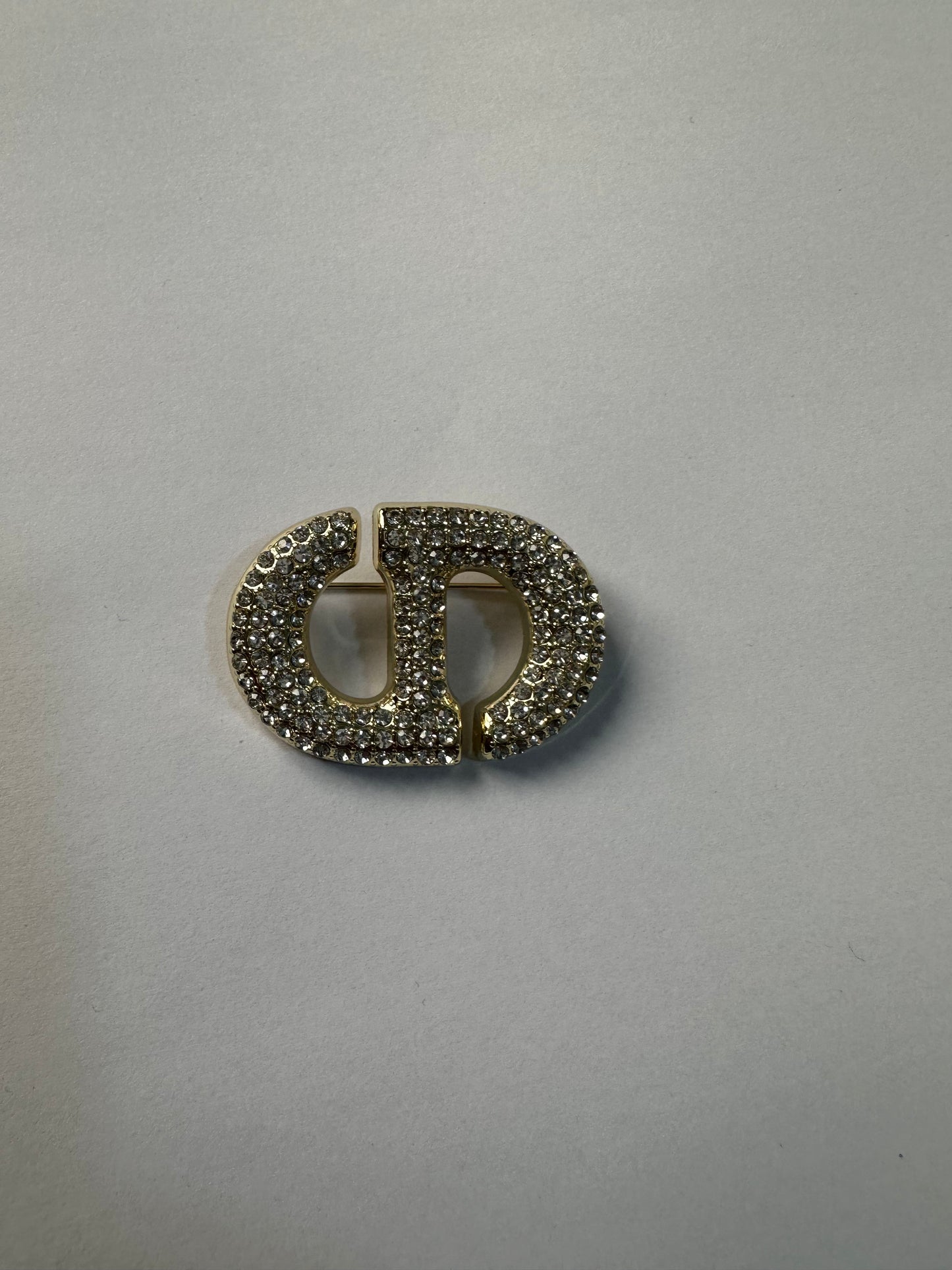 Xio Brooch