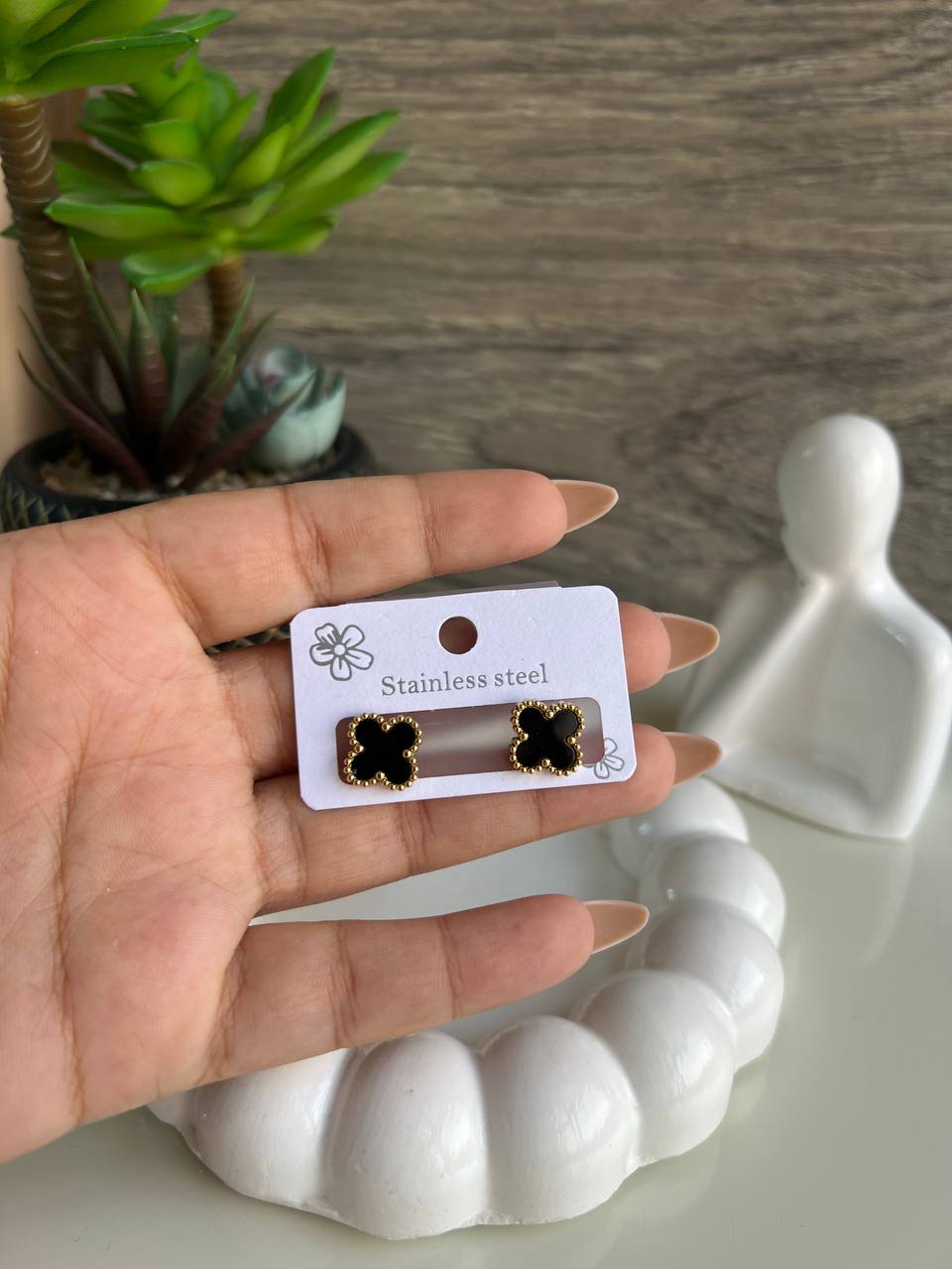 Van Cleef Earring