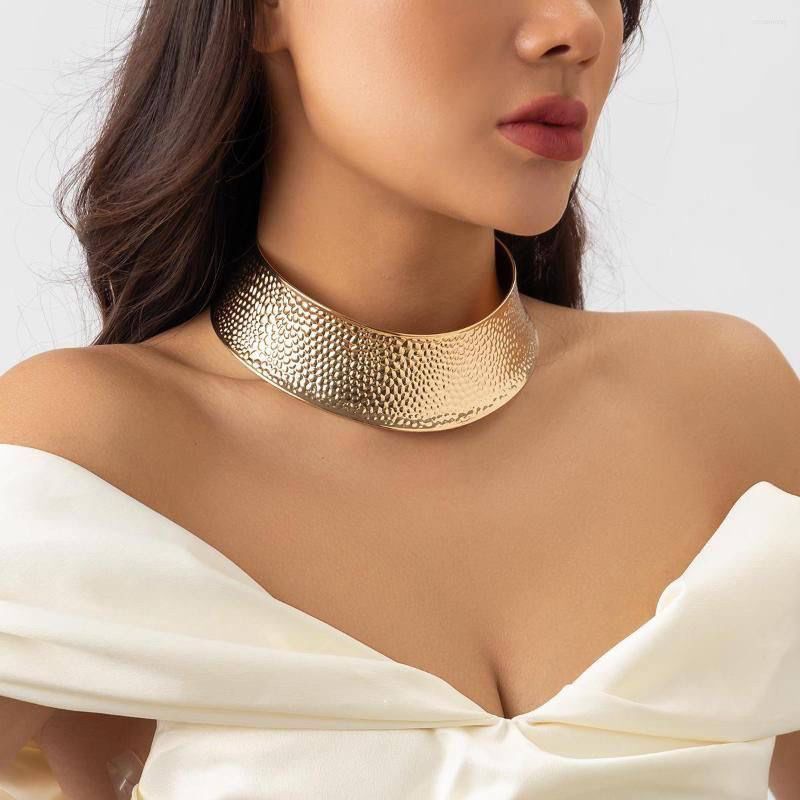 Sand Gold Choker