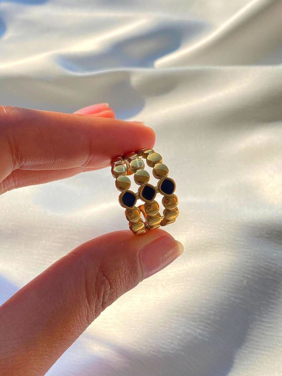 Three ball Ring