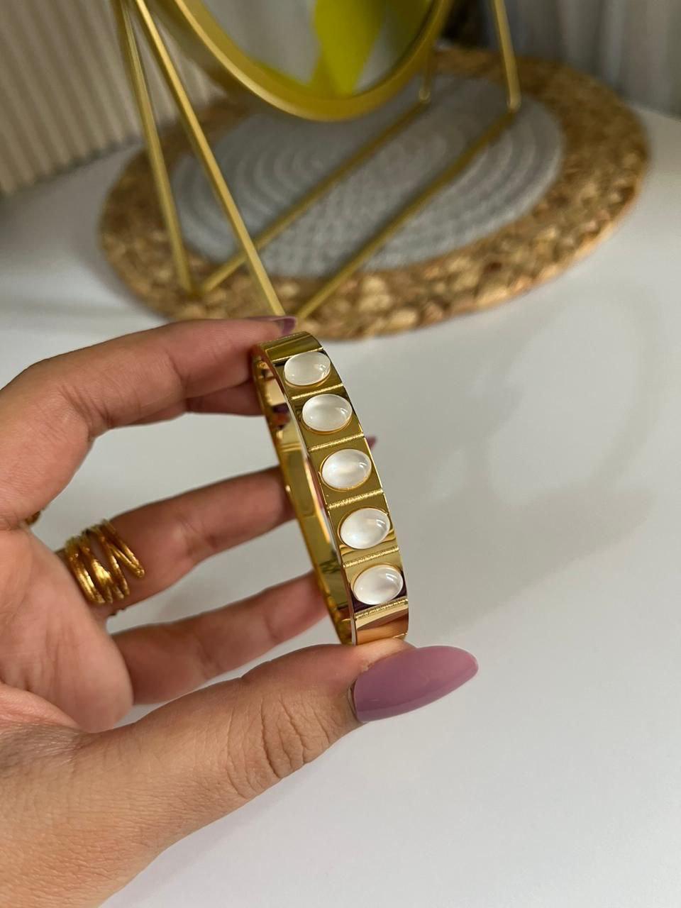 Seashell Bangle