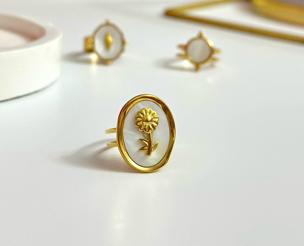 Olvna Ring
