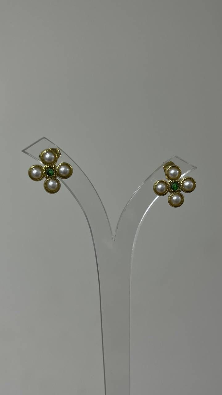 Molfn Earring
