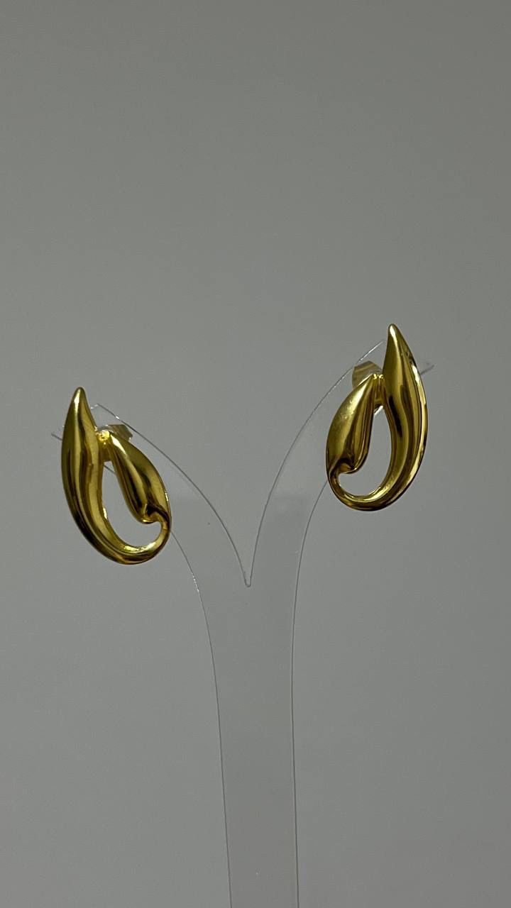 Molfn Earring
