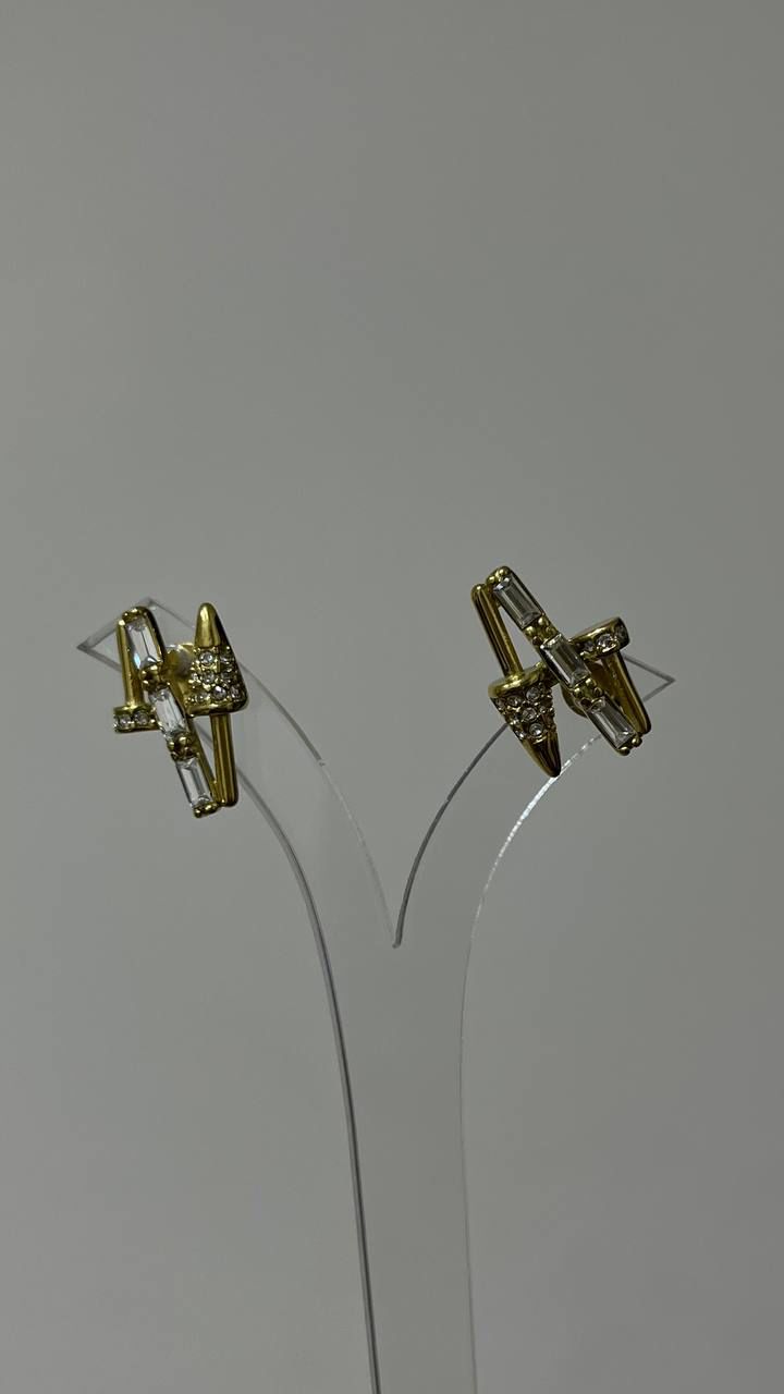 Molfn Earring