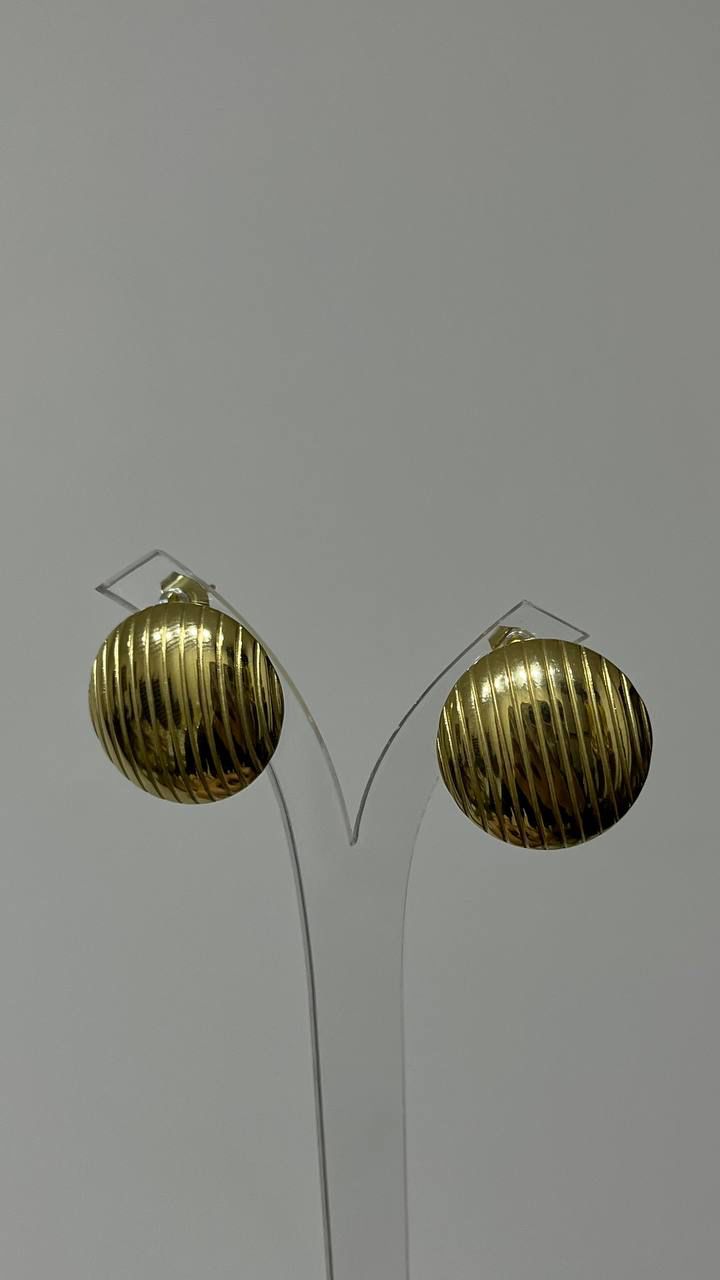 Molfn Earring
