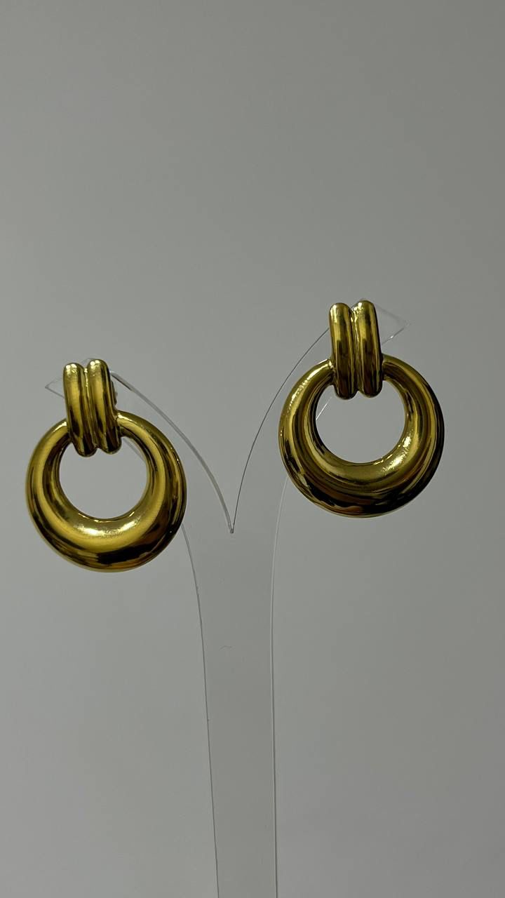 Molfn Earring