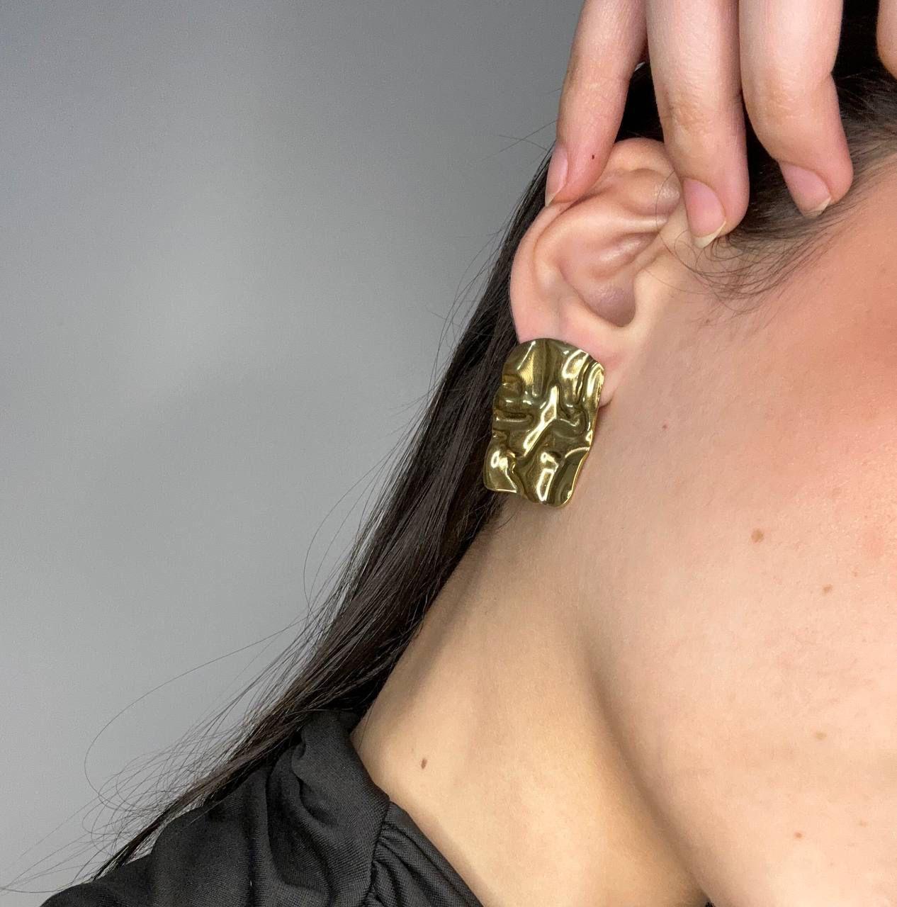 Crunchy Earring