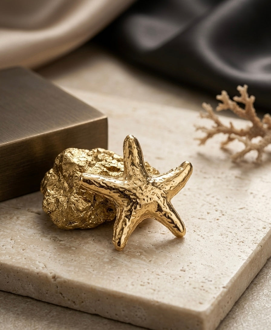 Milu Brooch