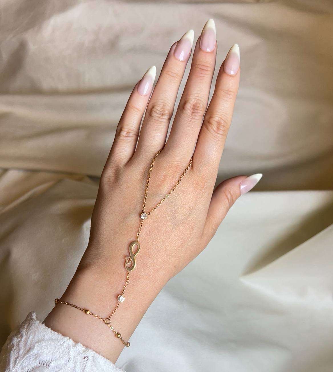 Kijo Hand Chain Bracelet