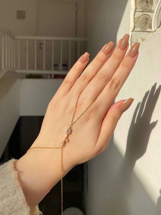 Urma Hand Chain Bracelet