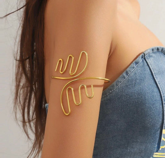 Dakoi Arm cuff
