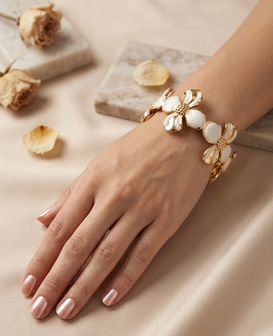 Moore circle Bangle