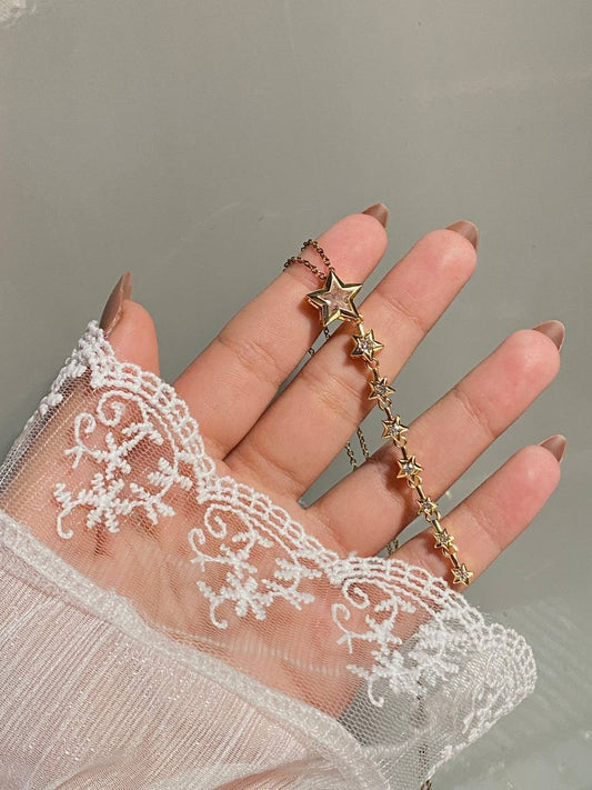 Mooni Necklace