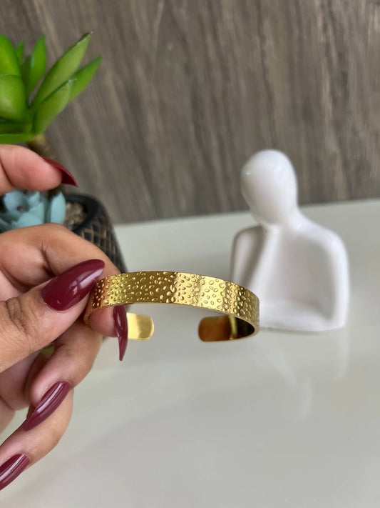 Uorma Bangle