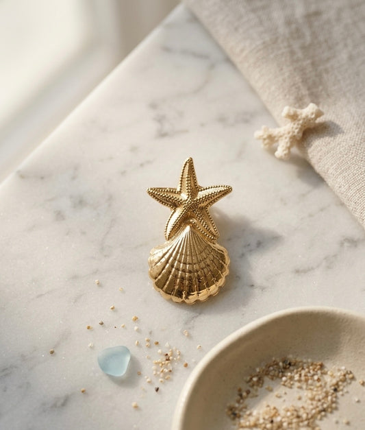 Hilo Brooch