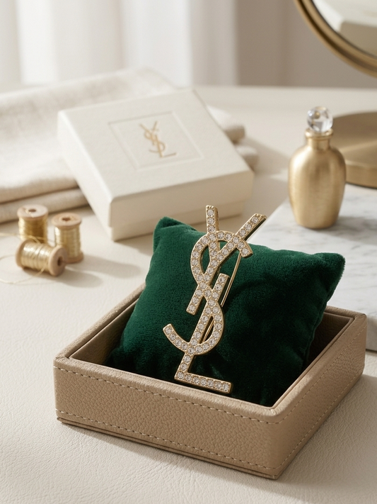 Guoio Brooch