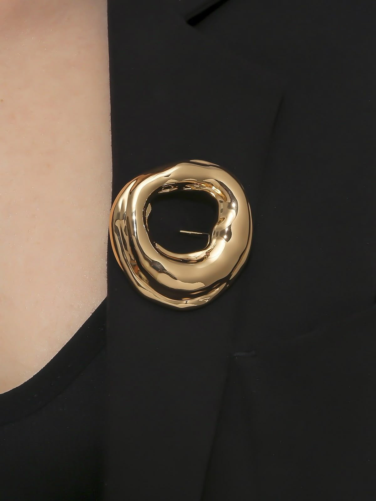 Cirop Brooch