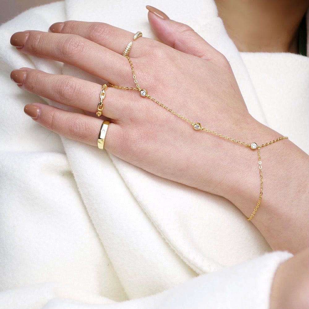 Ballo Hand Chain Bracelet