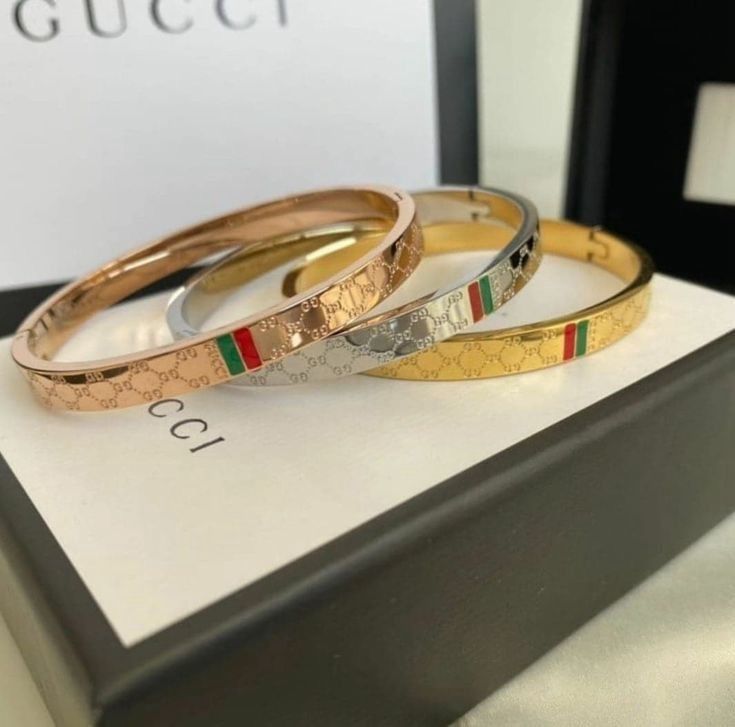 Set cartier three color (gold.silver&rose gold) GUCCII