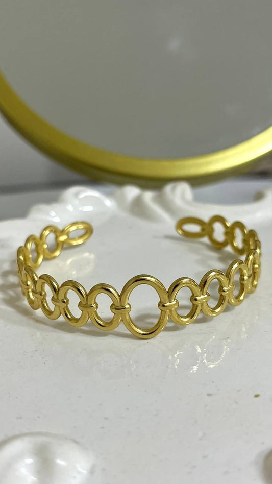 Moore circle Bangle