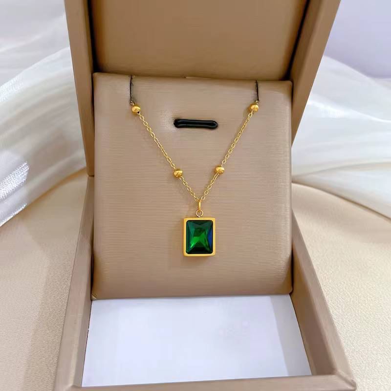 Greeno Necklace