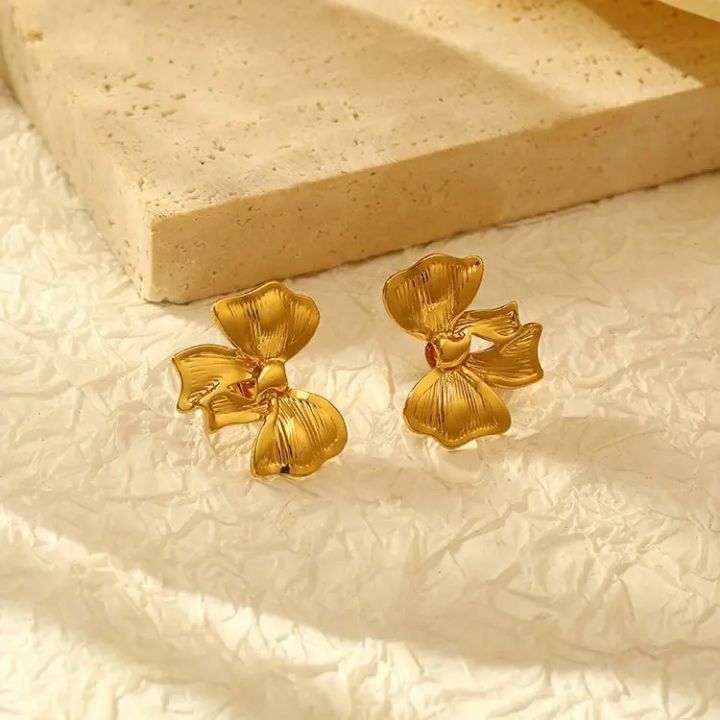 Manza Earring