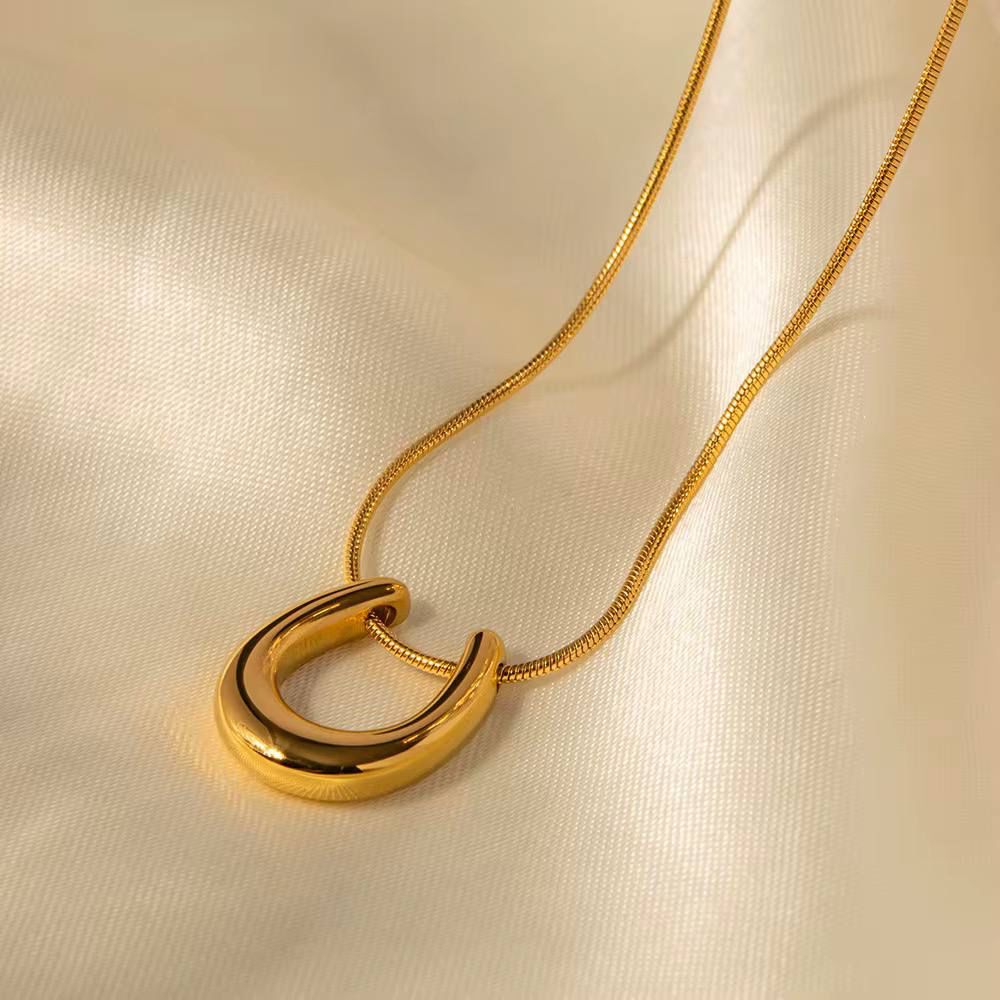 Omrta Necklace