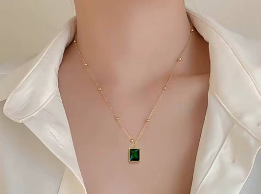 Greeno Necklace